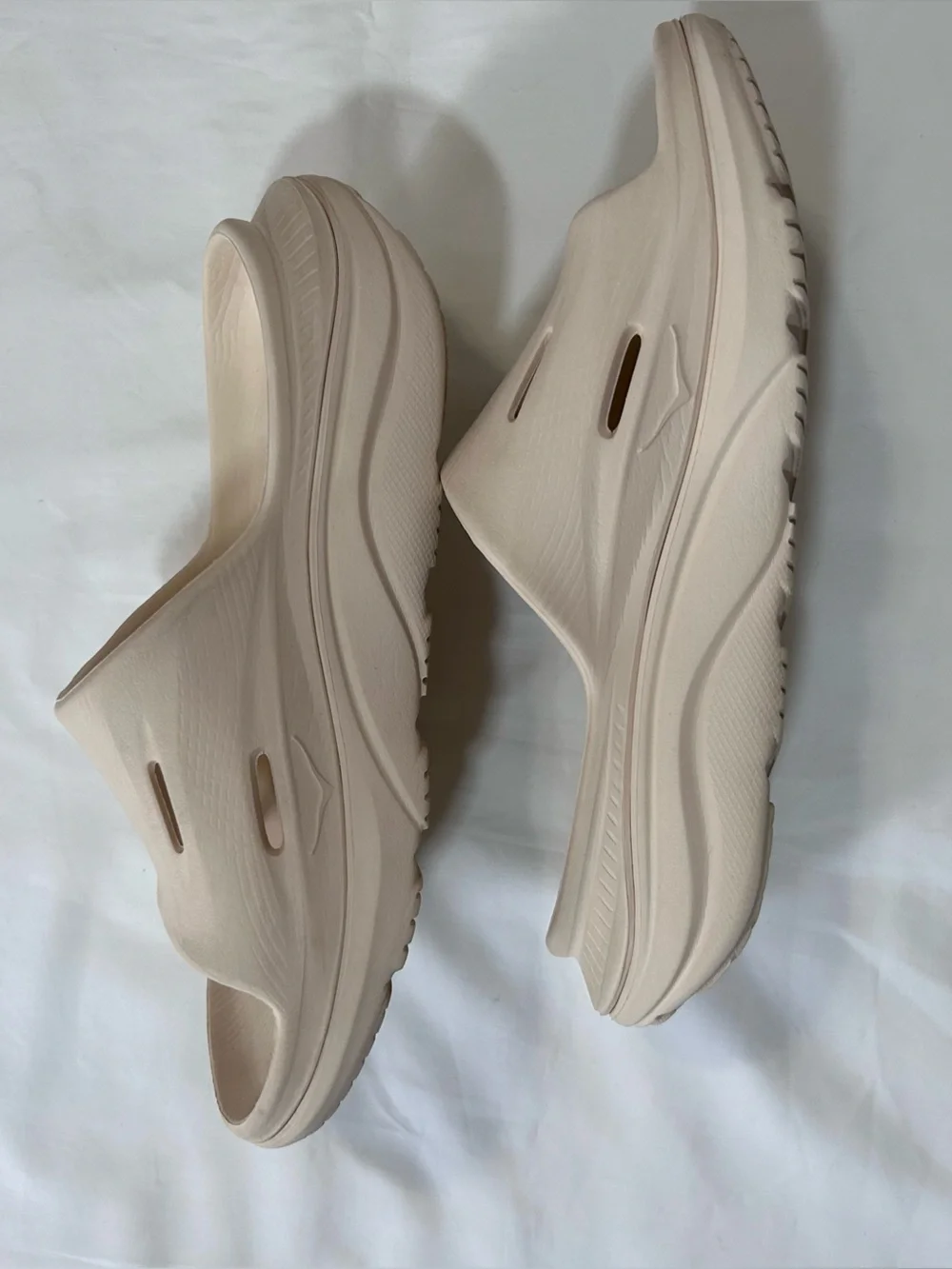 HOKA Beige Ora Recovery Slide,W7 - Picture 4 of 16